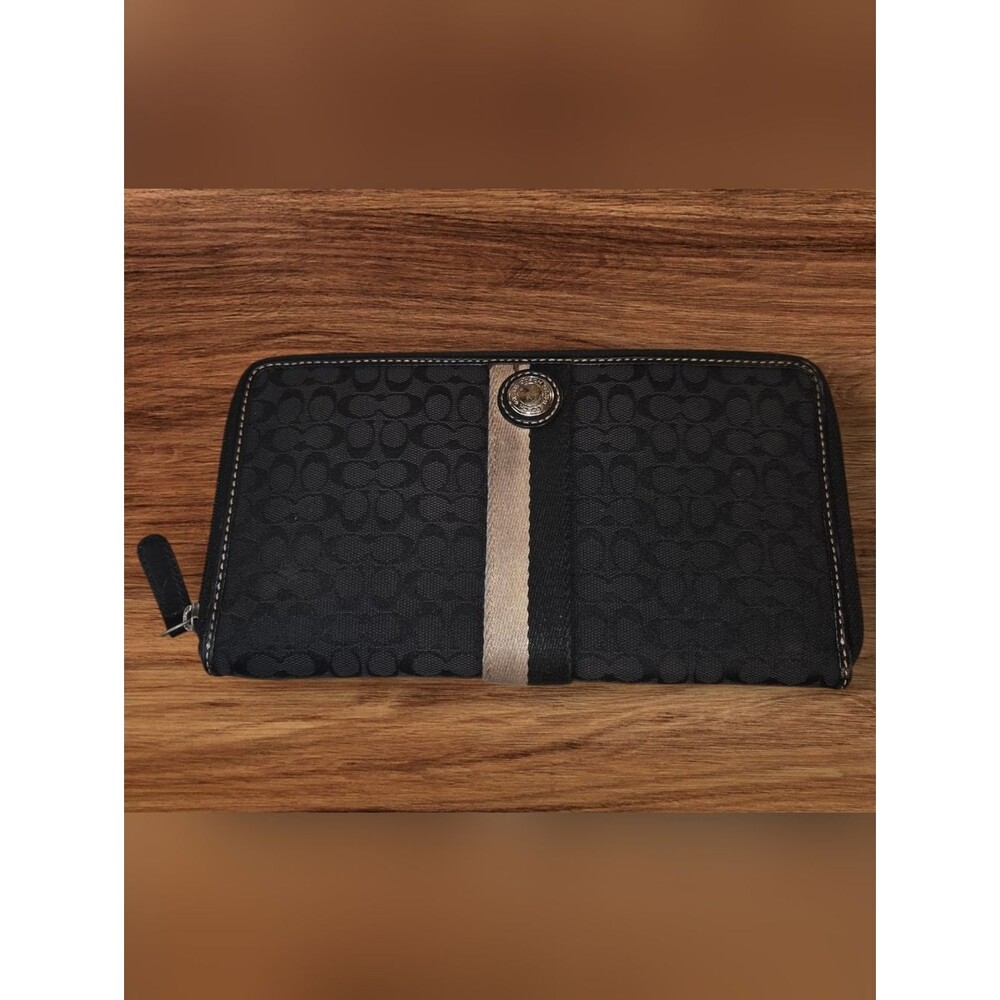 Coach Vintage Travel Wallet